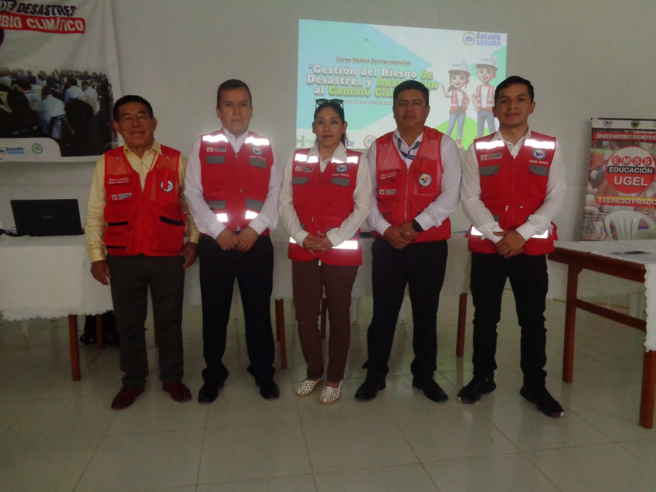 EN MARAÑÓN Y LEONCIO PRADO DOCENTES SE CAPACITAN EN GESTIÓN DE RIESGOS Y DESASTRES