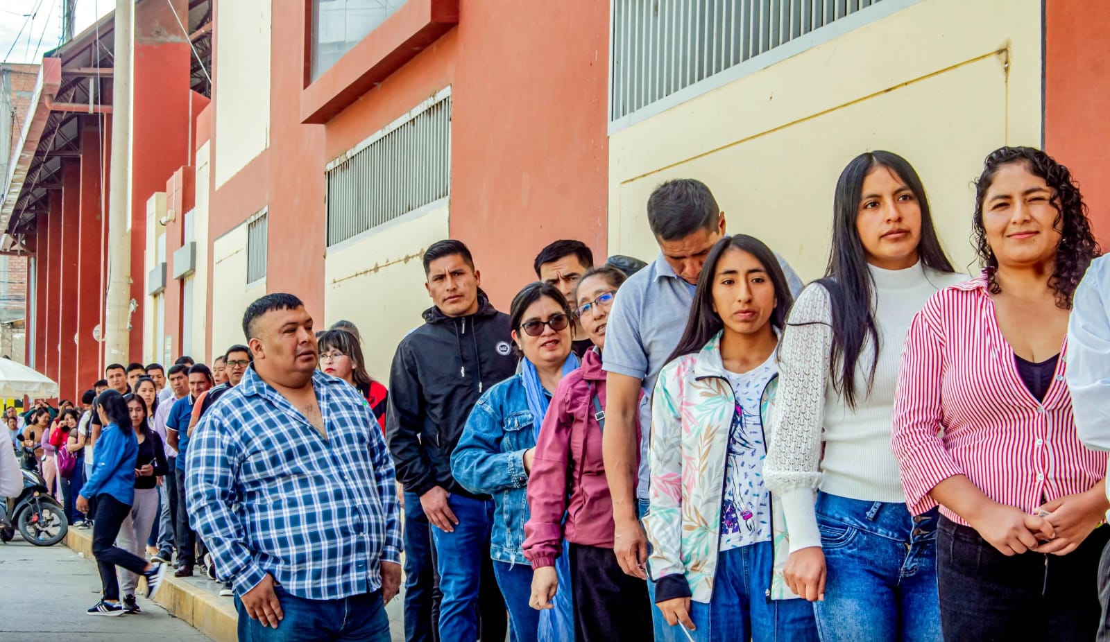 MÁS DE 3 MIL DOCENTES RINDIERON EVALUACIÓN DE DOMINIO LENGUAS INDÍGENAS U ORIGINARIAS EN HUÁNUCO
