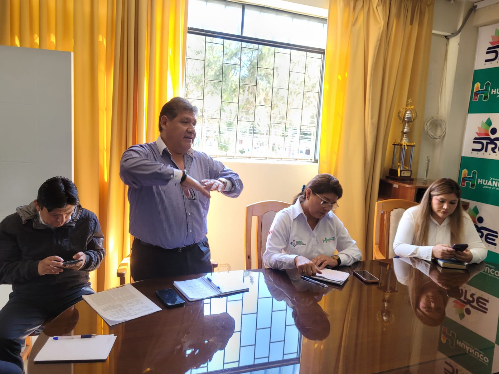 DRE HUÁNUCO: PAGO A DOCENTES DE INSTITUTOS PEDAGÓGICOS SERÁ GESTIONADO ANTE EL MEF Y MINEDU
