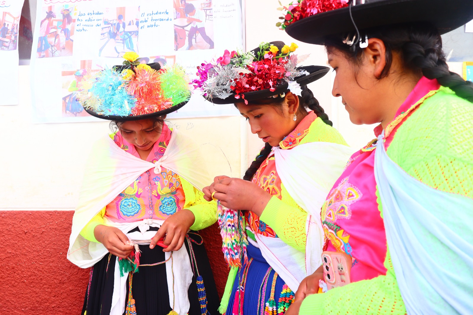I.E. GREGORIO DURAND ESPINOZA REALIZA I FERIA ARTESANAL TEXTIL