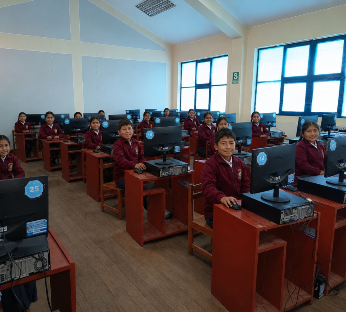 MÁS DEL 78% DE INSTITUCIONES EDUCATIVAS DE HUAMALÍES YA CUENTAN CON INTERNET